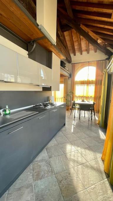 Altana - Loft Sulla Citta Apartman Parma Kültér fotó
